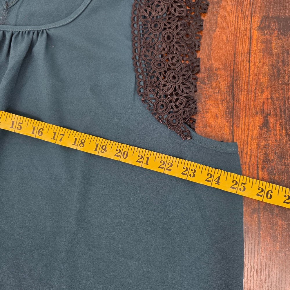 Torrid Crochet Lace Trim Sleeveless Blouse Women 1 Teal‎ Green Keyhole Back - Picture 5 of 6